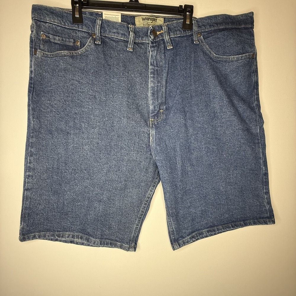 Wrangler Men's Blue Denim NWT Relaxed Fit Shorts Size 44 Dad Shorts